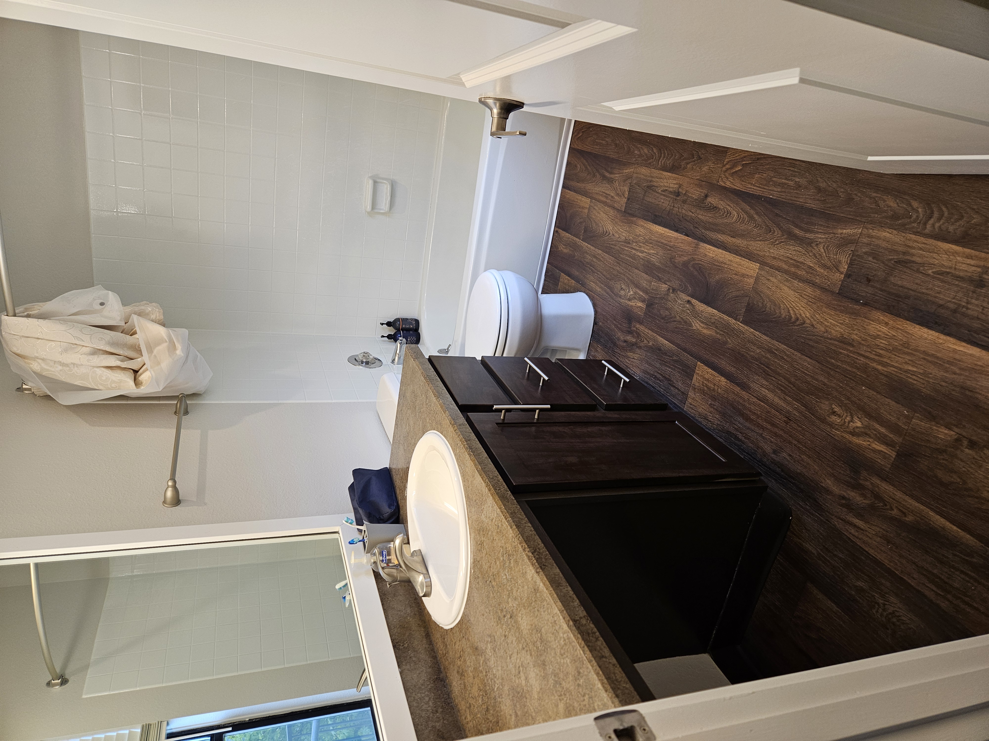 Before cleaning - Bathroom deep clean · NE Portland